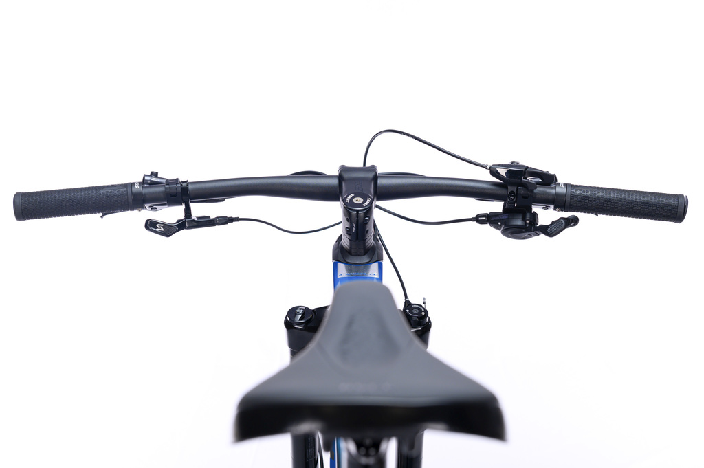 Bicicleta Sense Invictus Pro 2025 na internet